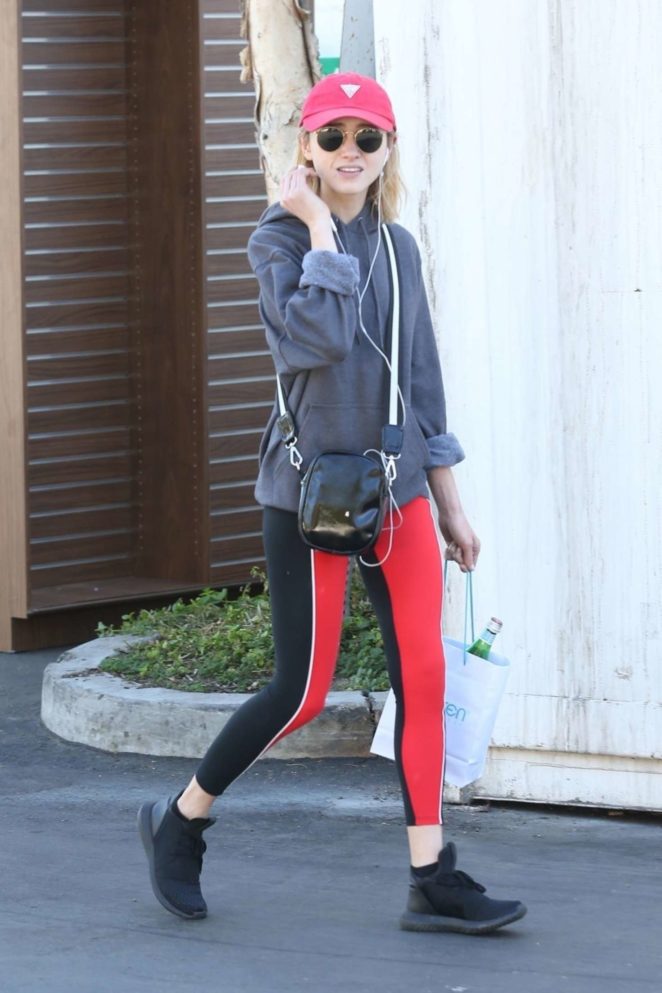 Natalia Dyer in Tights - Shopping at Bristol Farms in Beverly Hills